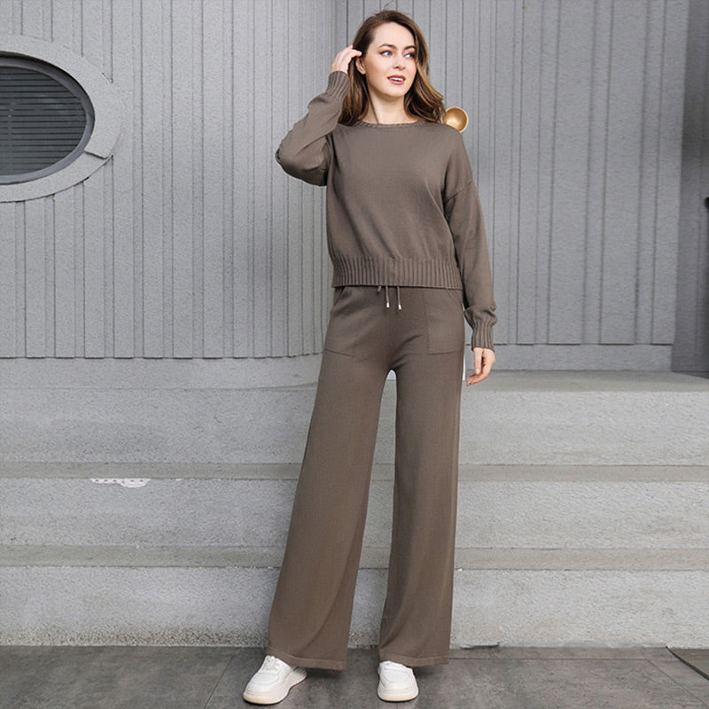 Ensemble 2 pièces d'automne : haut à col rond et pantalon à cordon