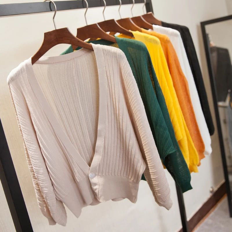 Pull en tricot solide boutonné et ouvert sur le devant pour femmes