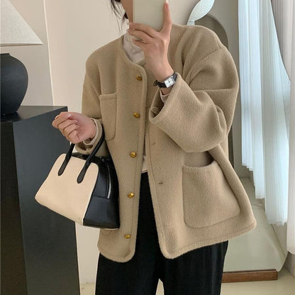 ✨Manteau court à boutons en métal de tempérament simple pour femme